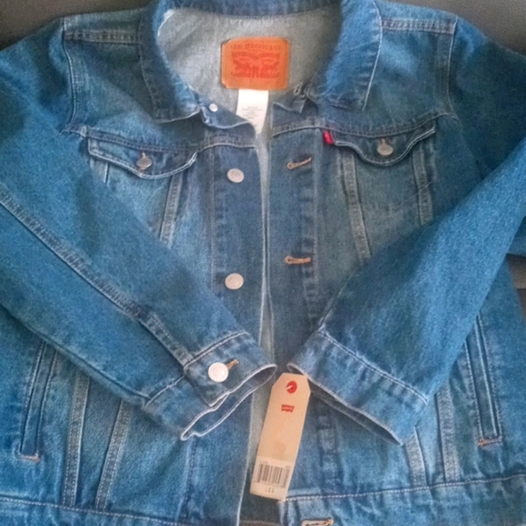 Levi Authentic Demi Jean Jacket(NWT) - Picture 2 of 6